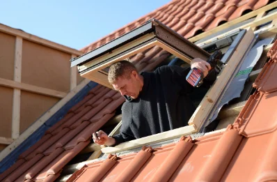 Pose de fenêtres de toit Velux à Choux